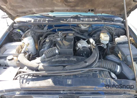 2000 Chevrolet S-10 Ls from USA, damaged, VIN 1GCCS1951YK284444